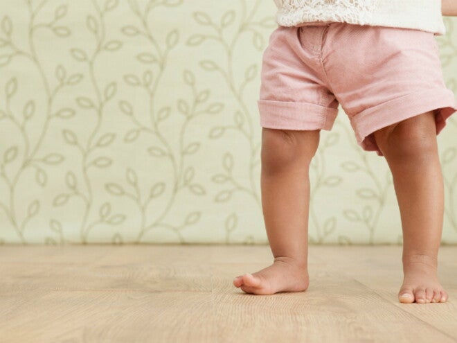 Tappe dello sviluppo di un bambino nei primi due anni di vita Tappe dello sviluppo di un bambino nei primi due anni di vita
