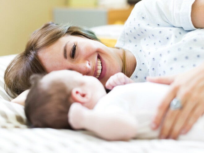 Come organizzare e affrontare un viaggio con un neonato Come organizzare e affrontare un viaggio con un neonato